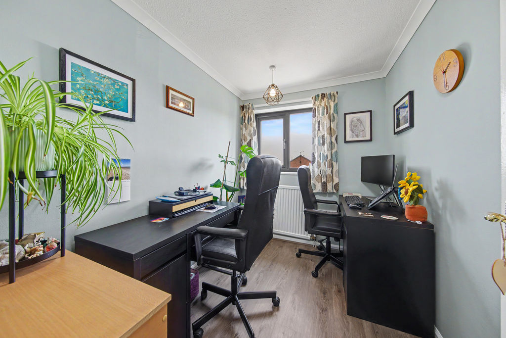 Braemar Close New Whittington